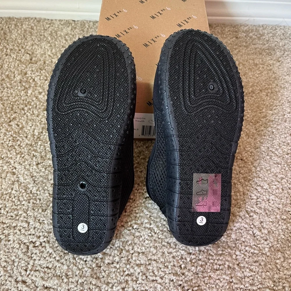 Brand new - Mix No. 6 - Water Shoe - black